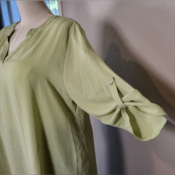 CATO Light Sage Green Solid V-Neck Top – Plus Size 18/20W or 2X - Picture 6 of 10
